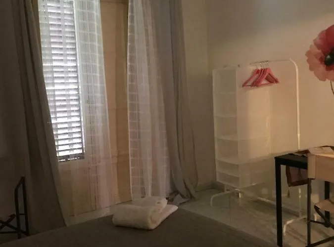 4 Passi Casa * פלרמו